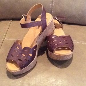 KORKS by Kork-ease. Comfy wedge sz 7M